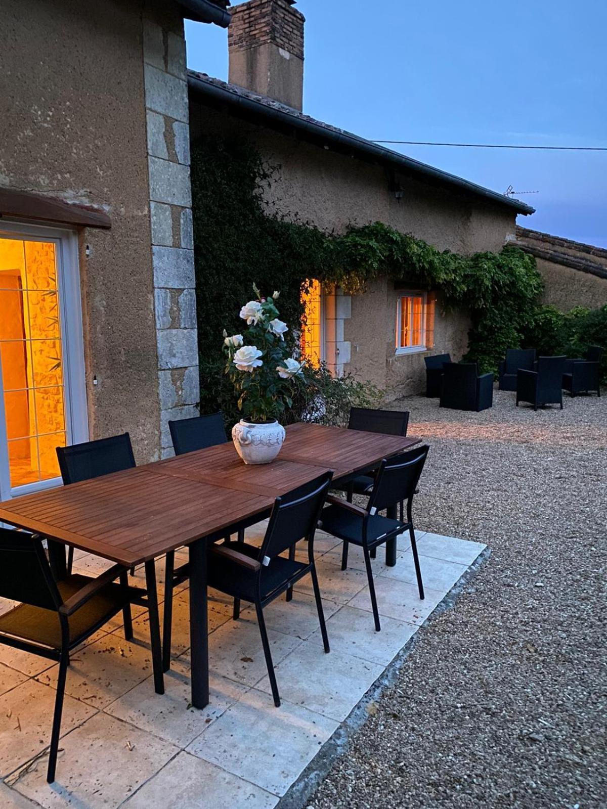 La Fermette Aux Canards * Savigny-Levescault